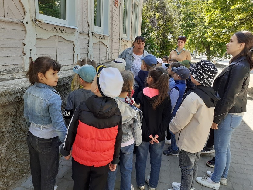 Экскурсия в краеведческий музей с детьми  подготовительной группы «Солнышко»