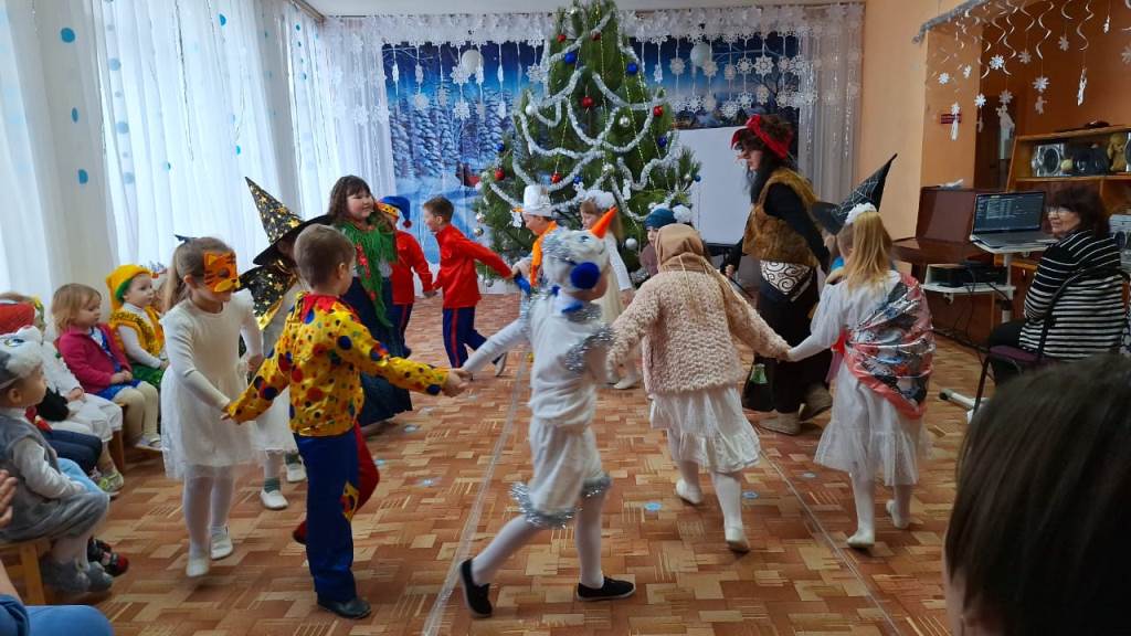 Read more about the article Рождественские святки в детском саду