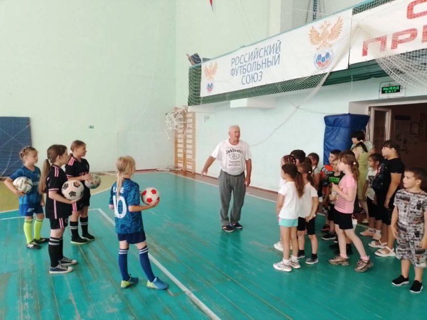 Экскурсия дошкольников в ДЮСШ